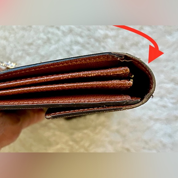 The Classic Louis Vuitton Monogram Sarah Wallet… will fit your iPhone 14Pro!! - Picture 10 of 10